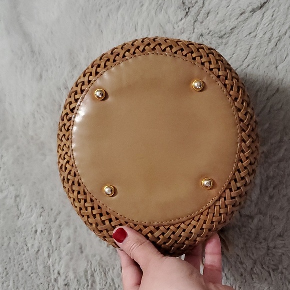 Eric Javits genuine leather frenchie drawstring bucket hand bag - Picture 6 of 15